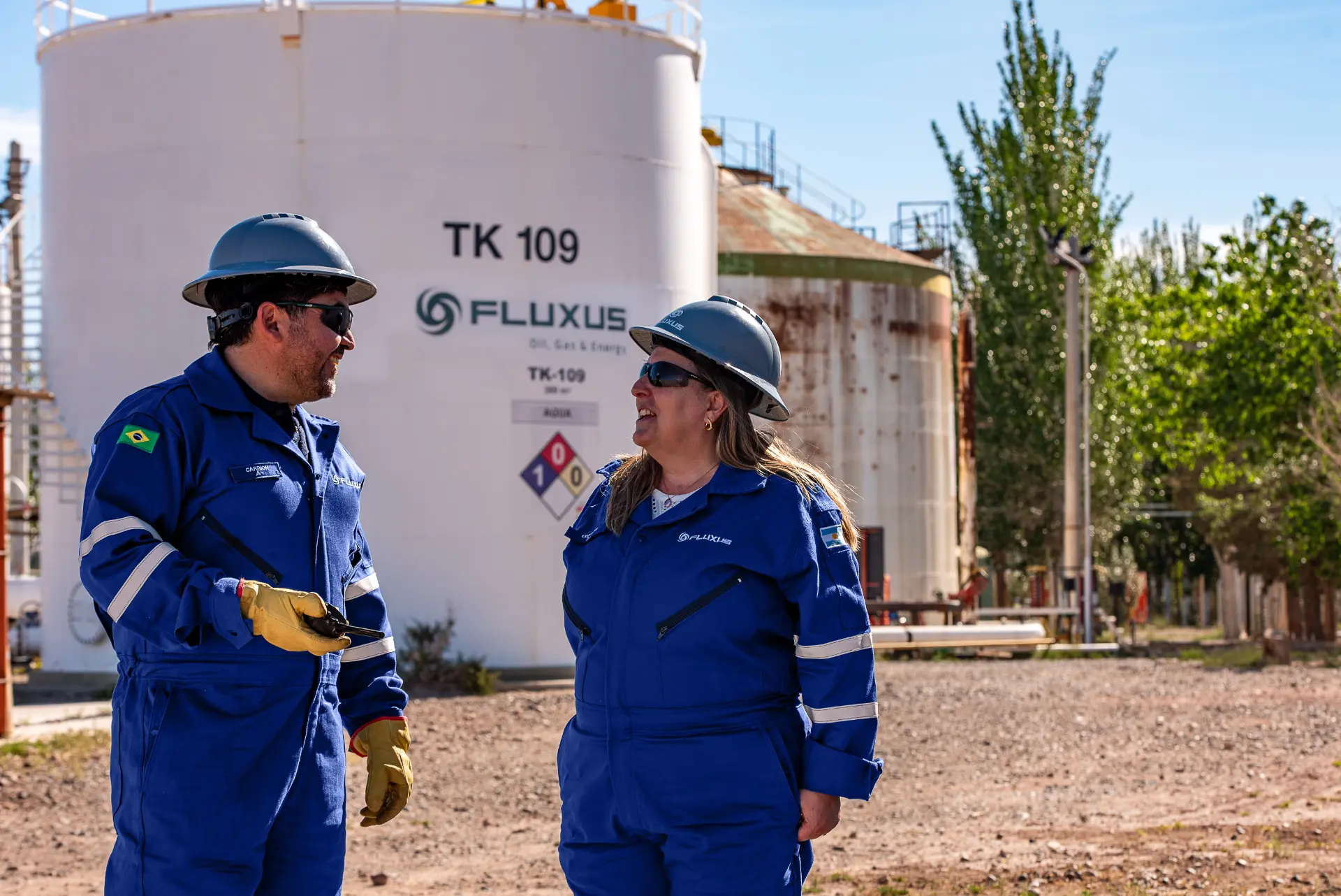 Profesionales de Fluxus en una instalación operativa